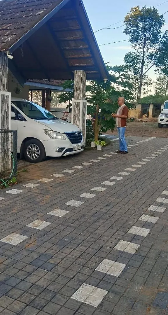 Beegees Homestay Pirmed